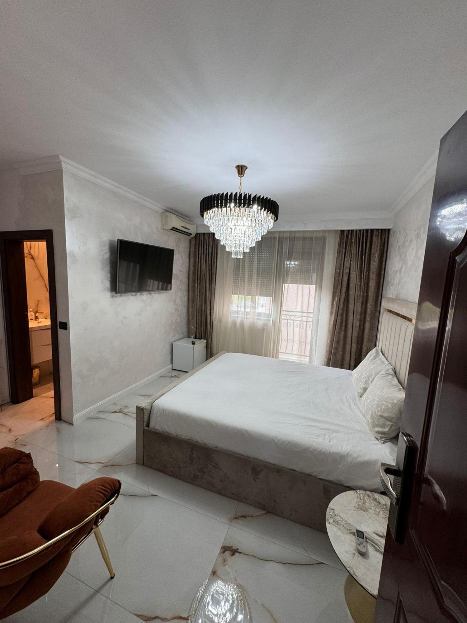 Sea Breeze Rooms Mamaia Nord Năvodari Exteriör bild