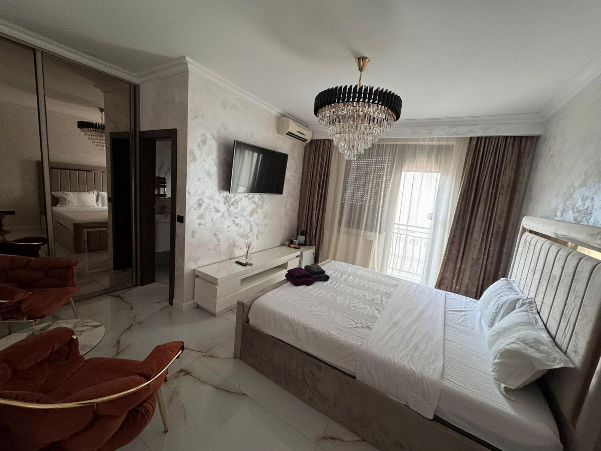 Sea Breeze Rooms Mamaia Nord Năvodari Exteriör bild